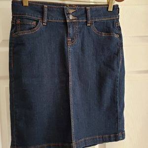 Old Navy Jean  Denim Skirt Size 2